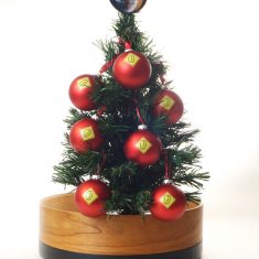 rote Weihnachtskugel